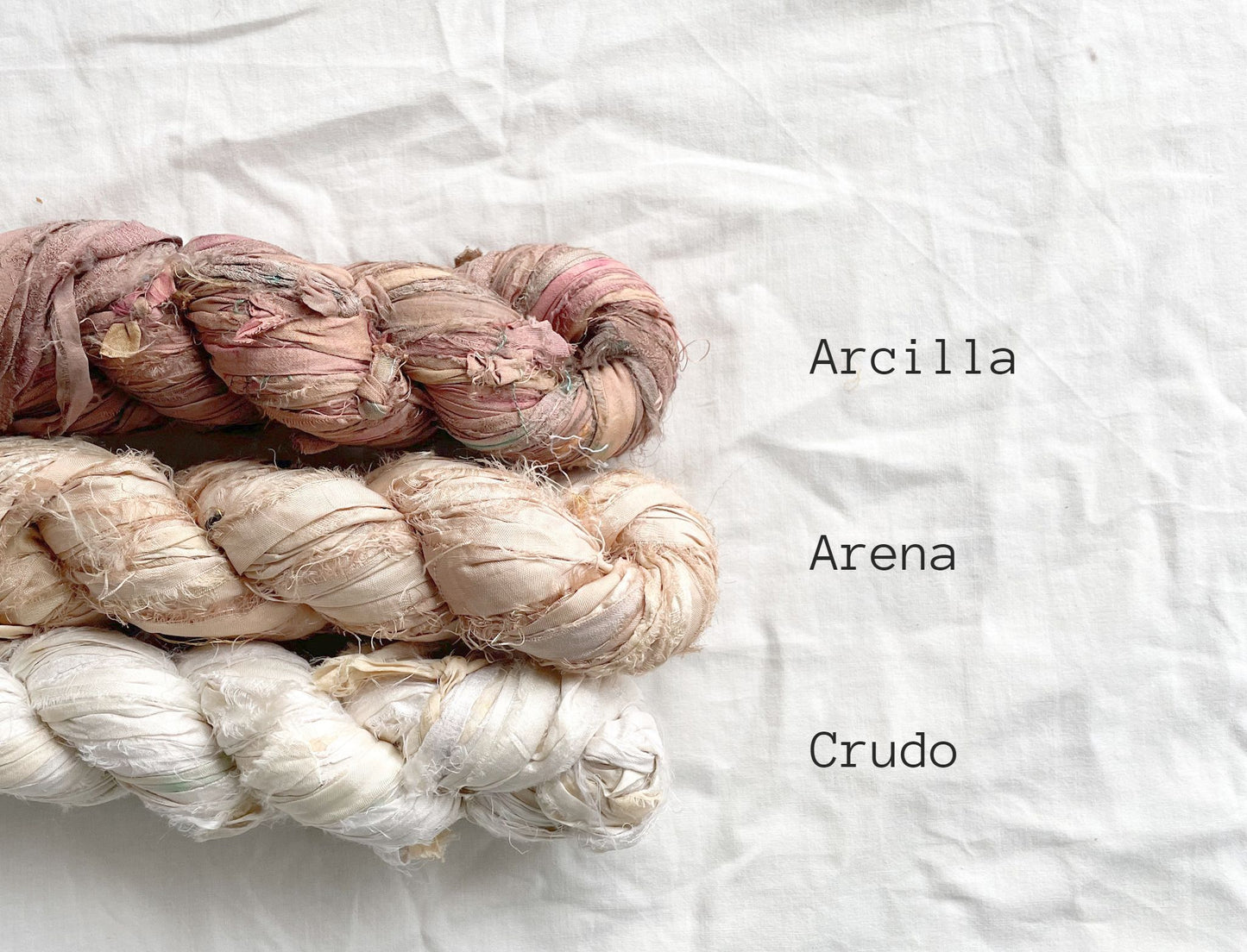 cinta de seda color arcilla, arena y crudo